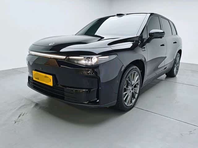 Фото 1 - Leapmotor C10