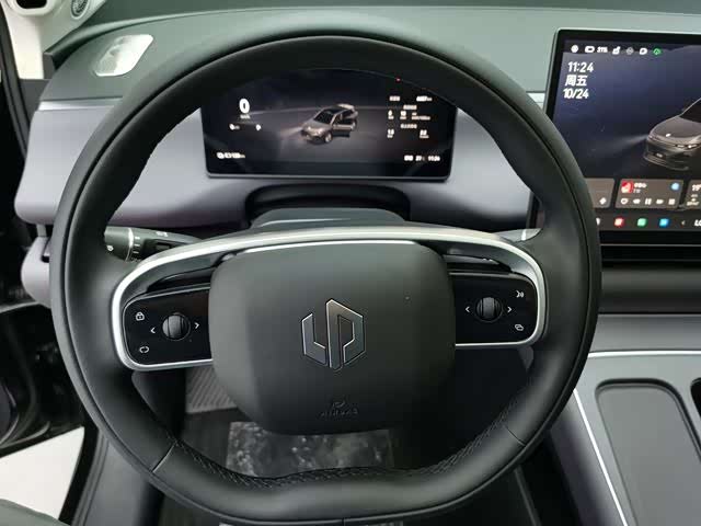 Фото 18 - Leapmotor C10