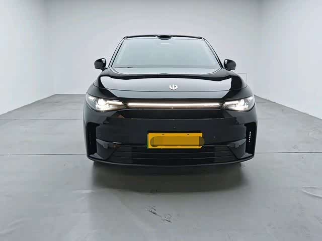 Фото 6 - Leapmotor C10