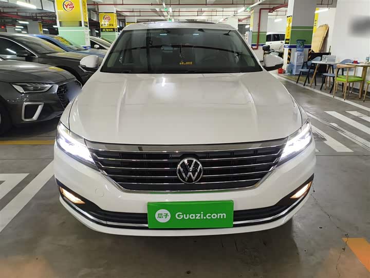 Фото 3 - Volkswagen Lavida