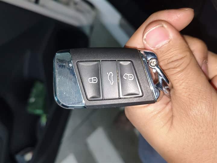 Фото 9 - Volkswagen Lavida