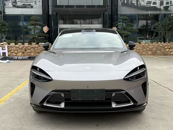 Фото 2 - Xiaomi YU7