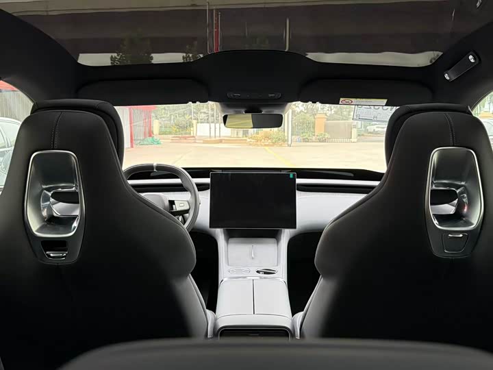 Фото 9 - Xiaomi YU7