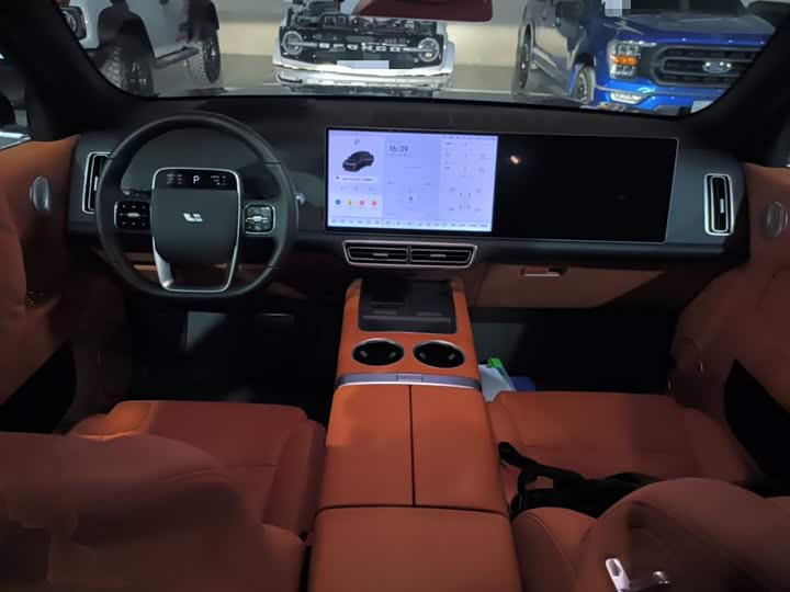 Фото 10 - LiXiang L7