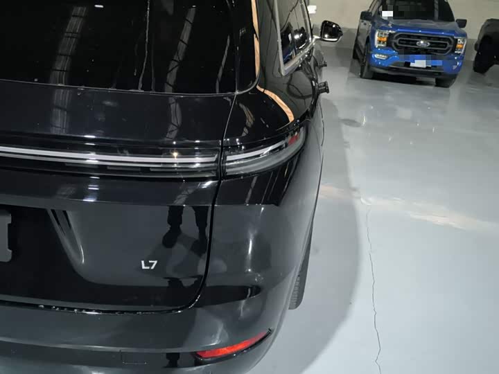 Фото 8 - LiXiang L7