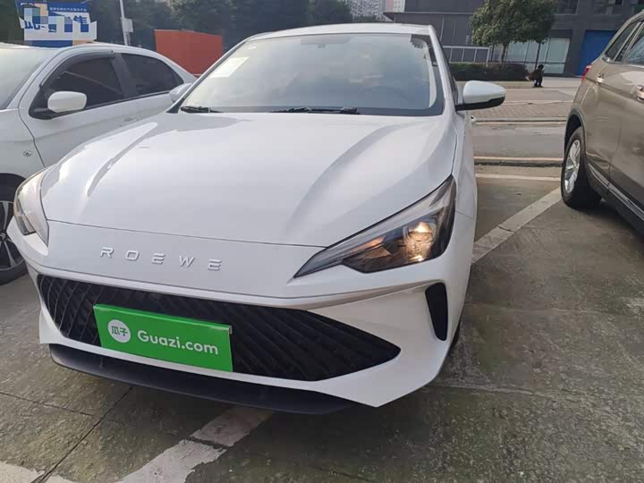 Фото 1 - Roewe i5