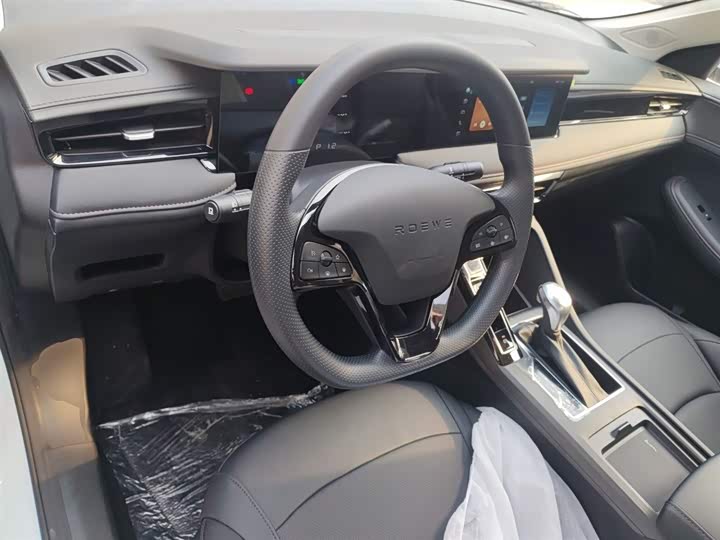 Фото 10 - Roewe i5