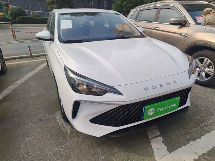 Фото 3 - Roewe i5