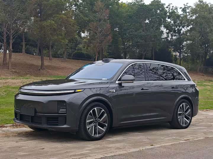 Фото 1 - LiXiang L7