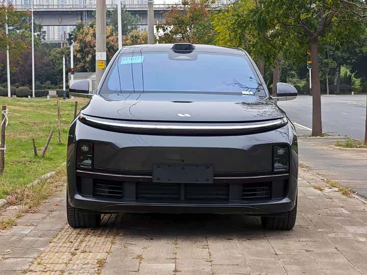 Фото 2 - LiXiang L7