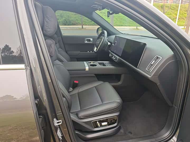 Фото 8 - LiXiang L7