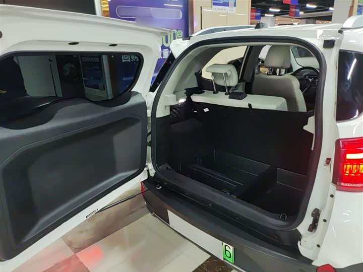 Фото 10 - BYD Yuan Pro