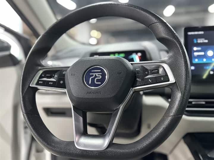 Фото 3 - BYD Yuan Pro