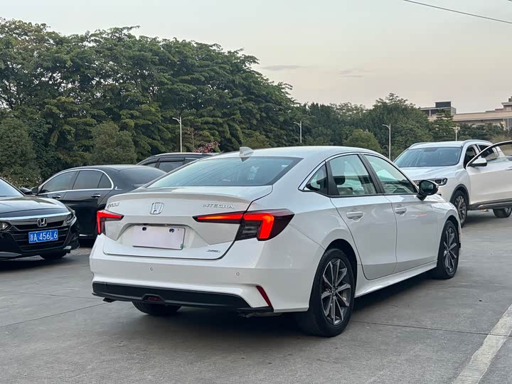 Фото 4 - Honda Integra