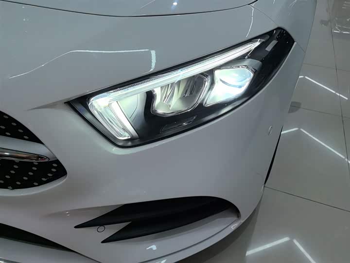 Фото 24 - Mercedes-Benz A-Class