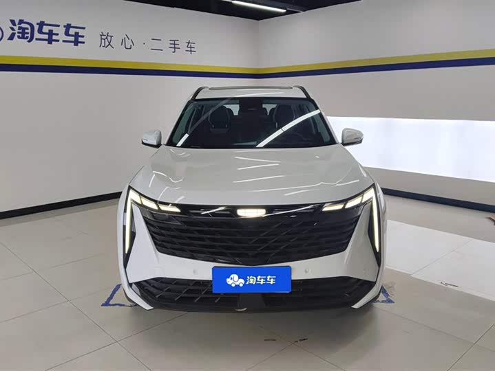 Фото 2 - Geely Atlas L