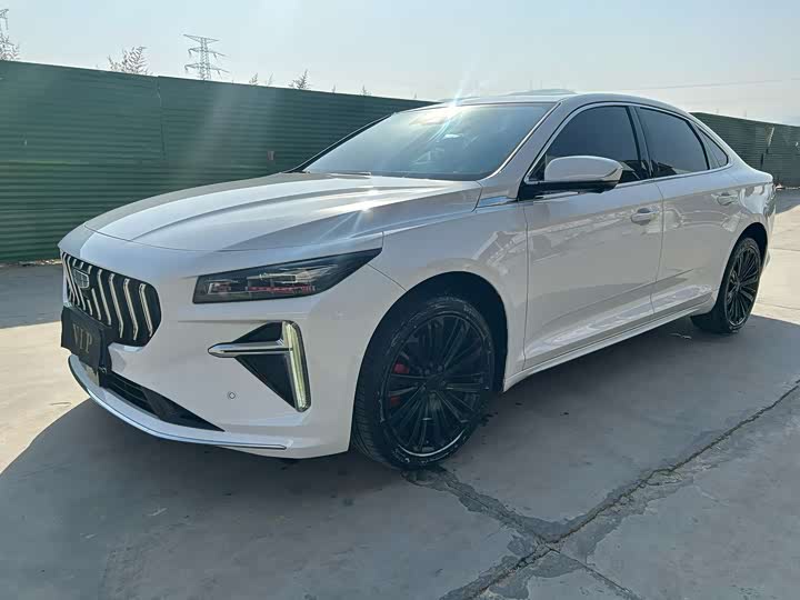 Фото 1 - Geely Preface L