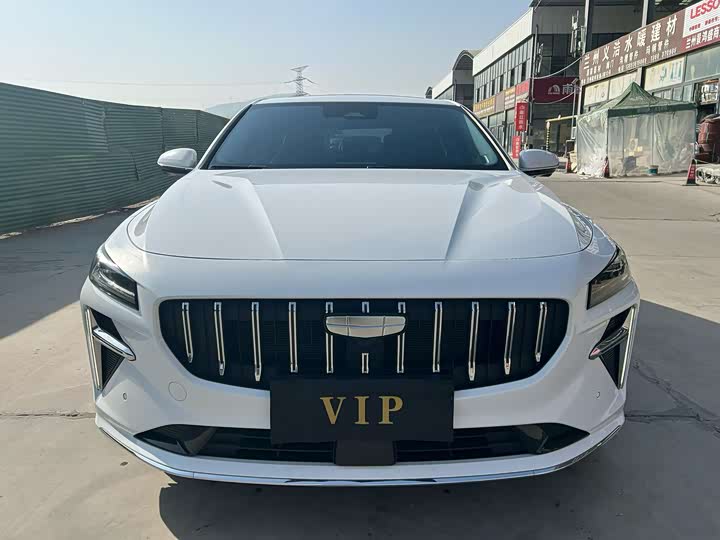 Фото 2 - Geely Preface L