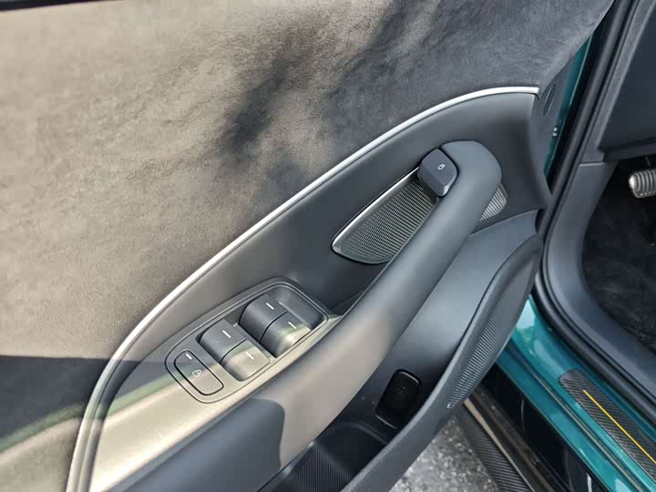 Фото 23 - Xiaomi SU7 Ultra