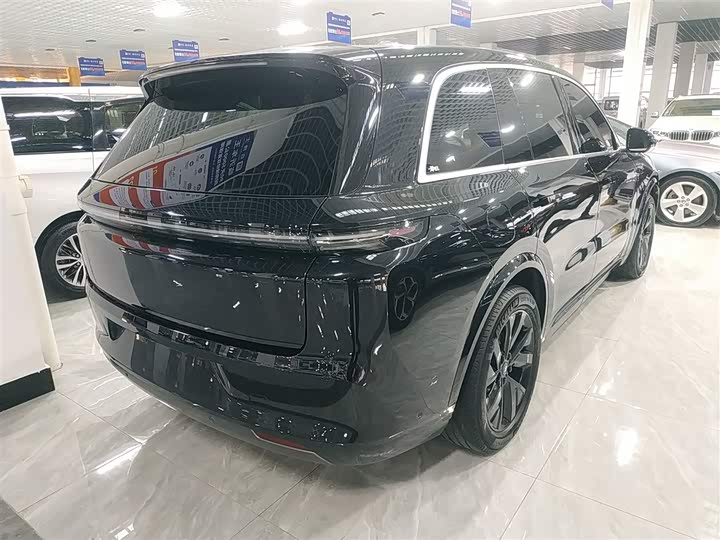 Фото 7 - LiXiang L8