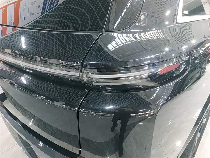 Фото 8 - LiXiang L8