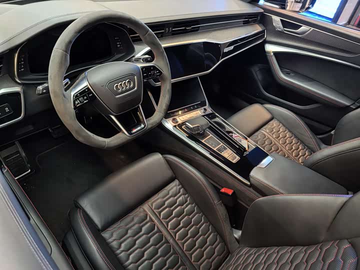 Фото 6 - Audi RS 6