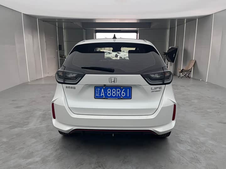 Фото 8 - Honda Life