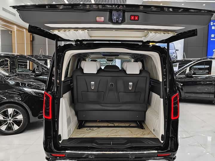 Фото 8 - Mercedes-Benz Vito