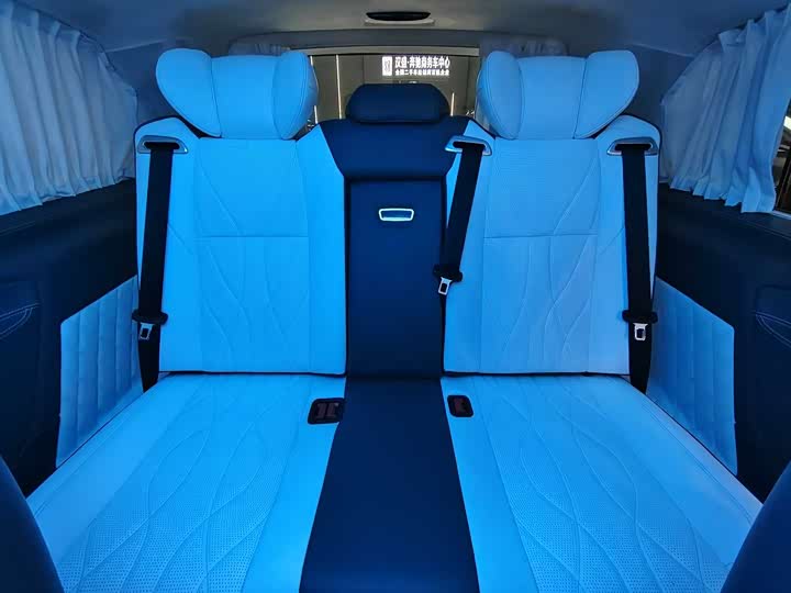 Фото 9 - Mercedes-Benz Vito