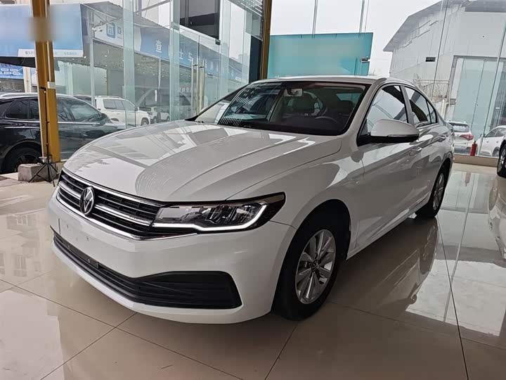 Фото 1 - Volkswagen Bora