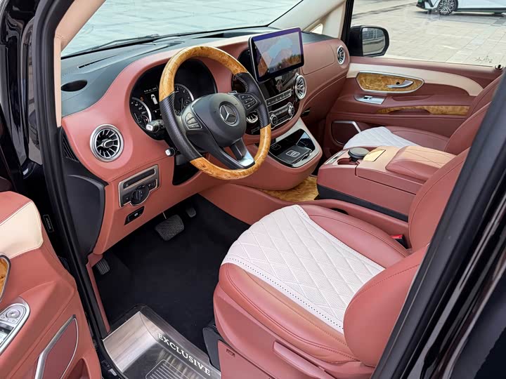 Фото 10 - Mercedes-Benz Vito