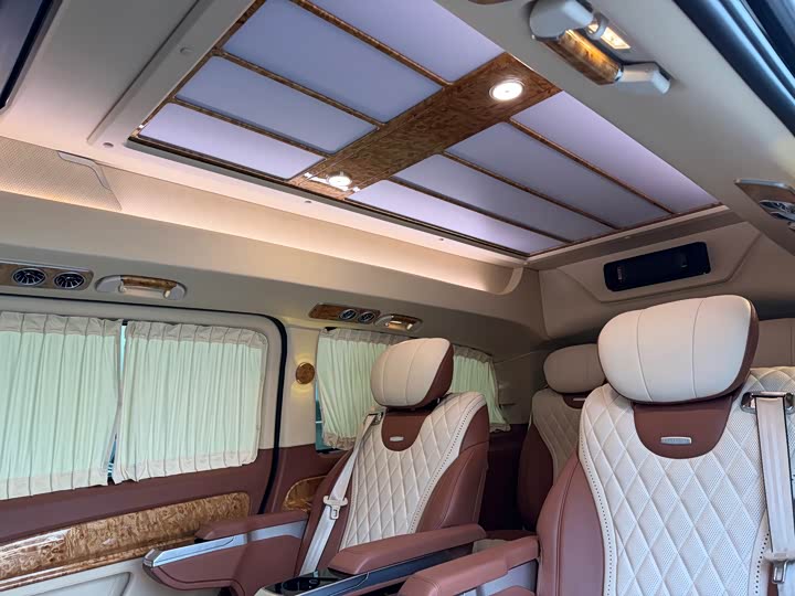 Фото 20 - Mercedes-Benz Vito