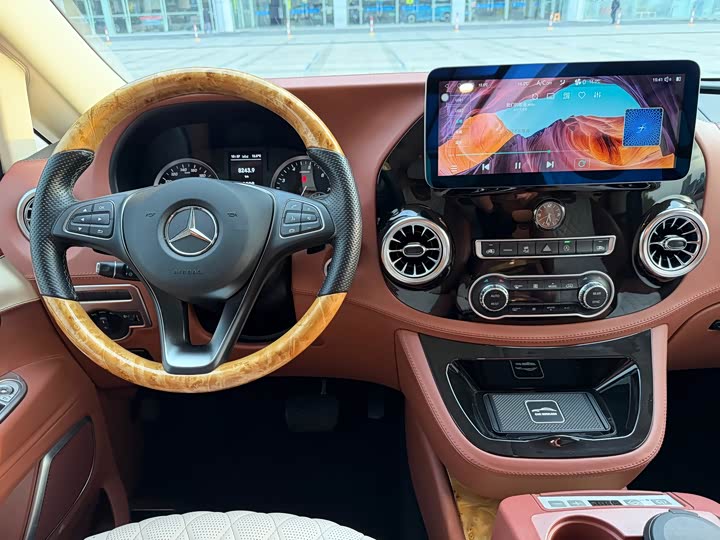 Фото 27 - Mercedes-Benz Vito