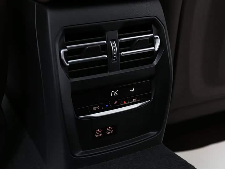 Фото 15 - BMW 3 Series