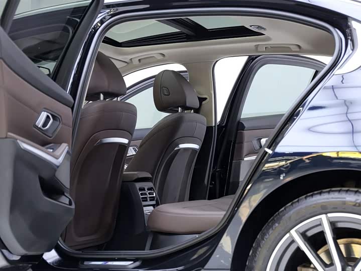 Фото 6 - BMW 3 Series