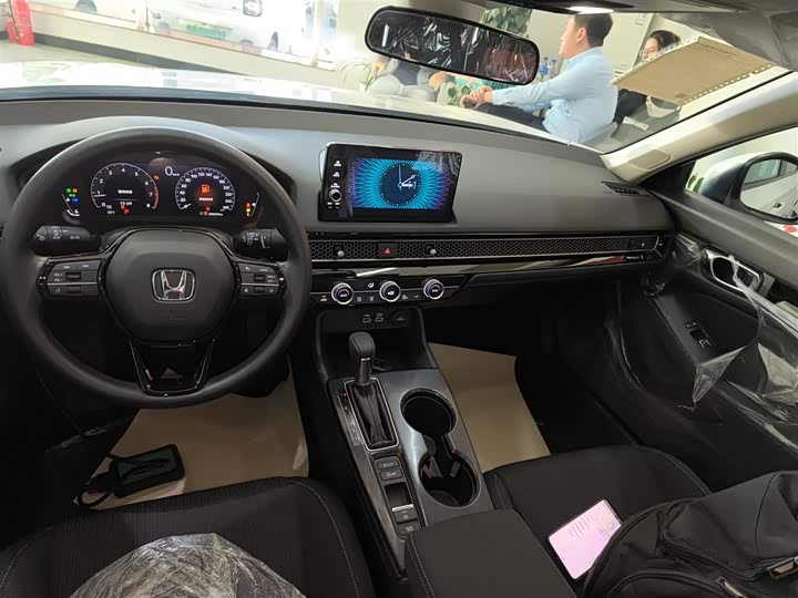 Фото 13 - Honda Civic