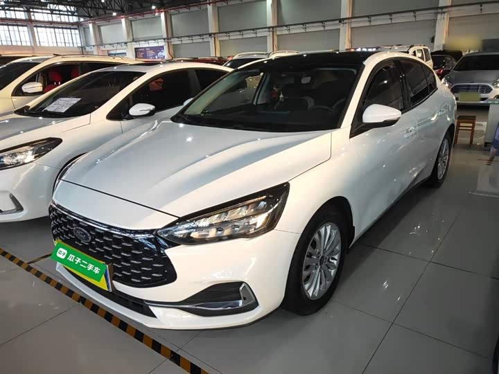 Фото 2 - Ford Focus