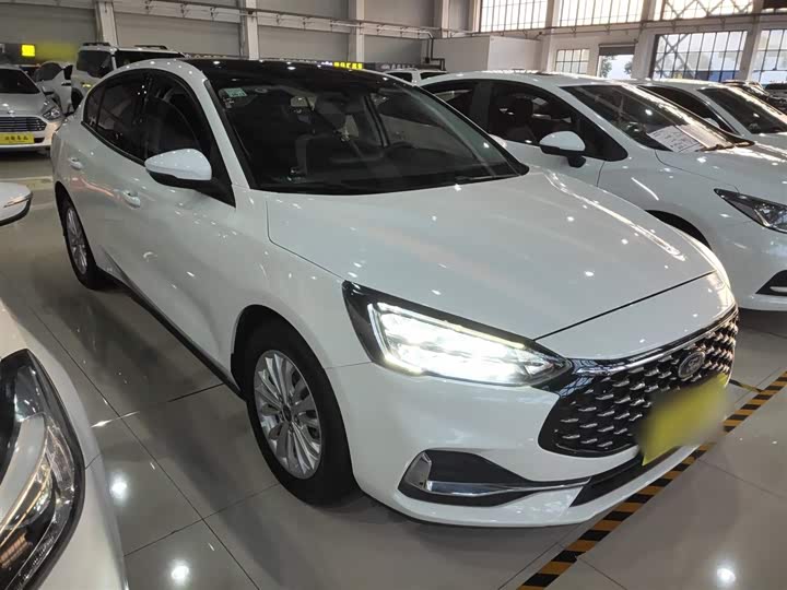 Фото 4 - Ford Focus