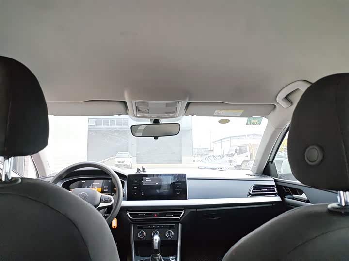 Фото 14 - Volkswagen Lavida