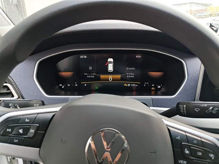 Фото 4 - Volkswagen Lavida