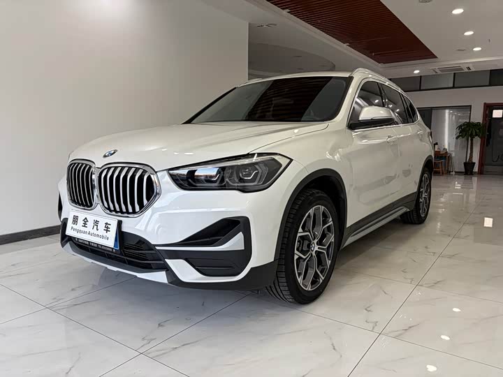 Фото 1 - BMW X1