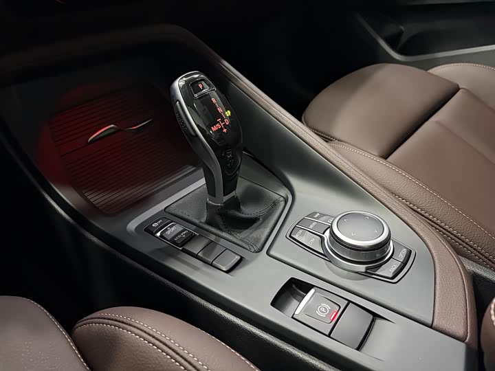 Фото 13 - BMW X1