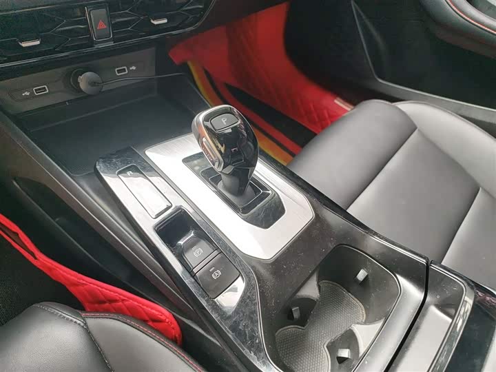 Фото 9 - MG Motor 5