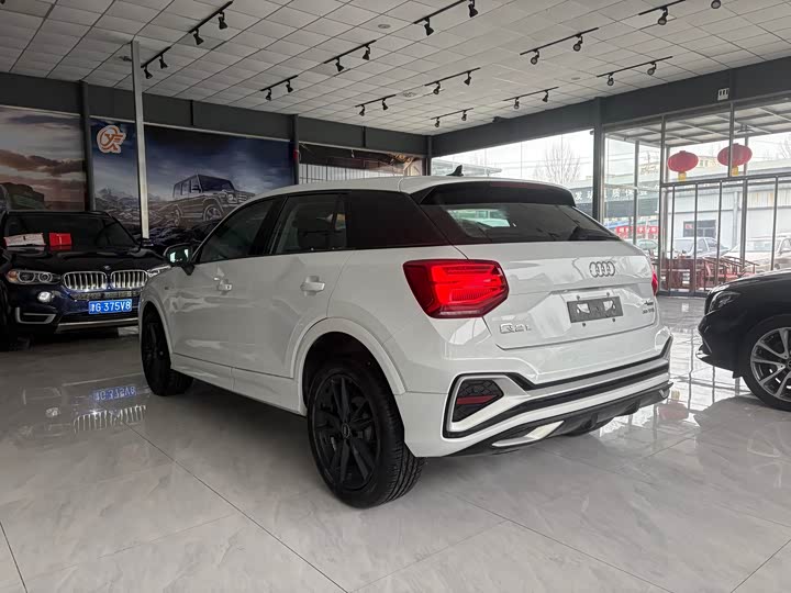 Фото 7 - Audi Q2L