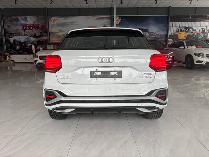 Фото 8 - Audi Q2L