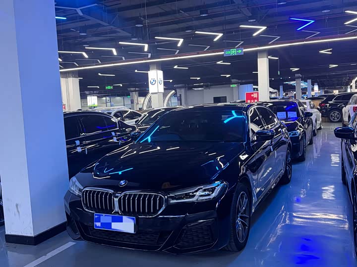 Фото 1 - BMW 5 Series