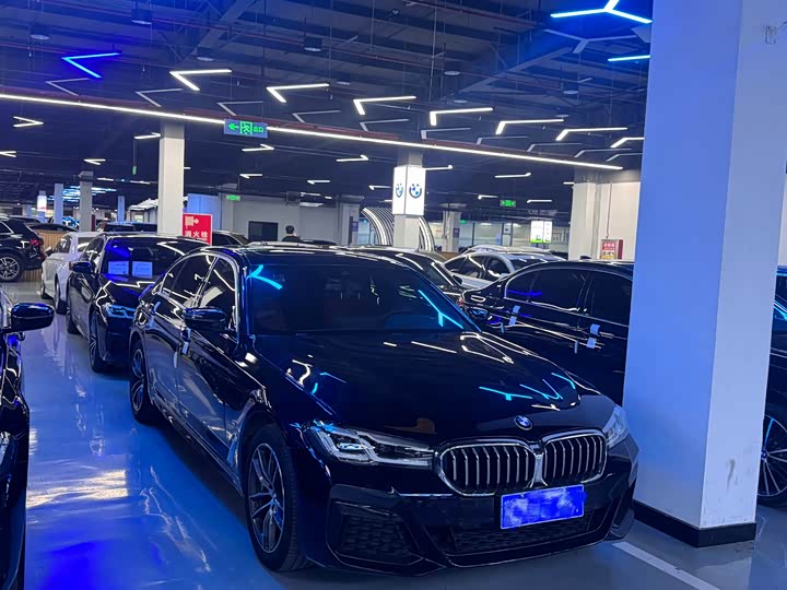 Фото 3 - BMW 5 Series