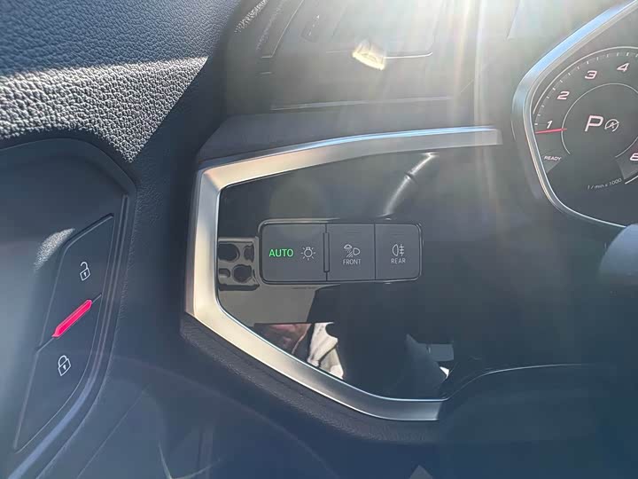 Фото 12 - Audi Q3