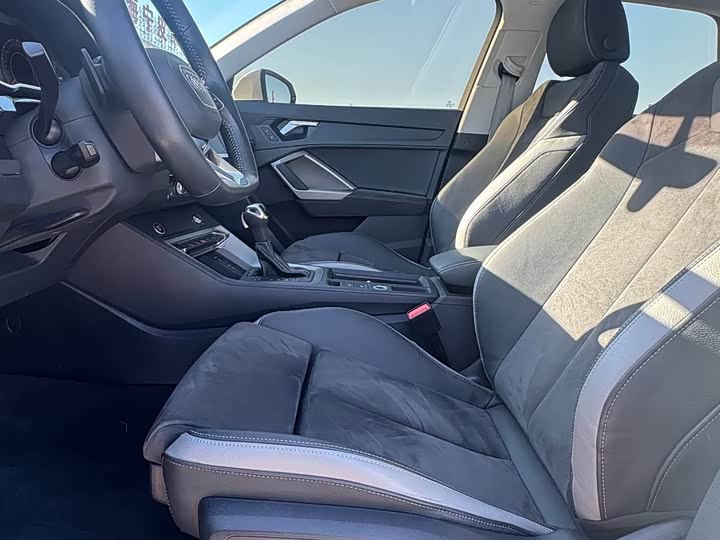 Фото 16 - Audi Q3