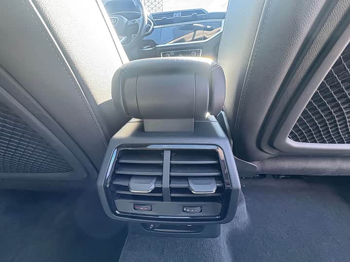 Фото 20 - Audi Q3